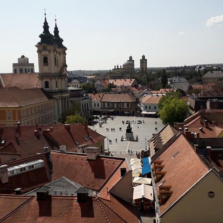 Kodály Apartman Eger Esterno foto