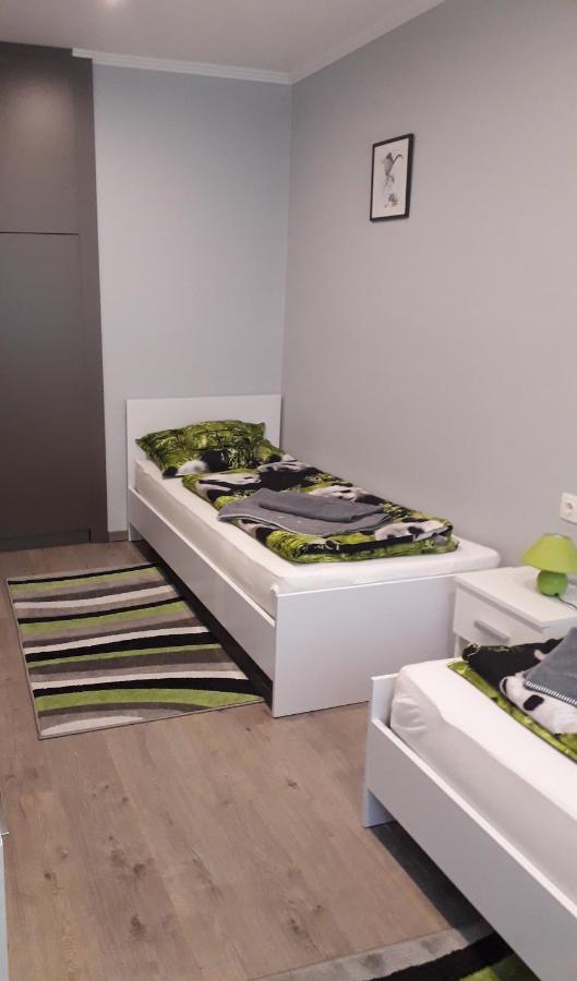 Kodály Apartman Eger Esterno foto