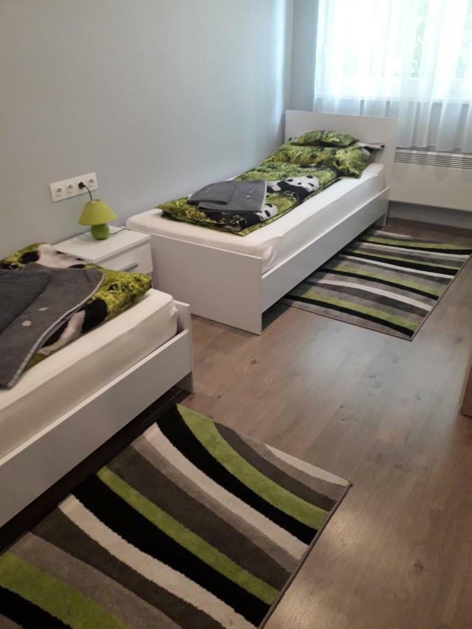 Kodály Apartman Eger Esterno foto